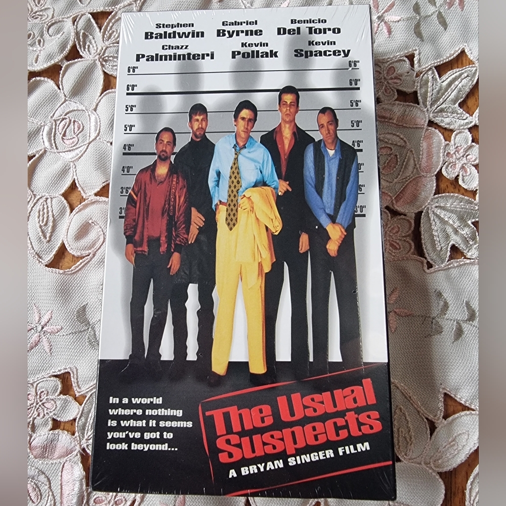 🆕️ The Usual Suspects A Bryan Singer Film VHS Movie Vintage 1995